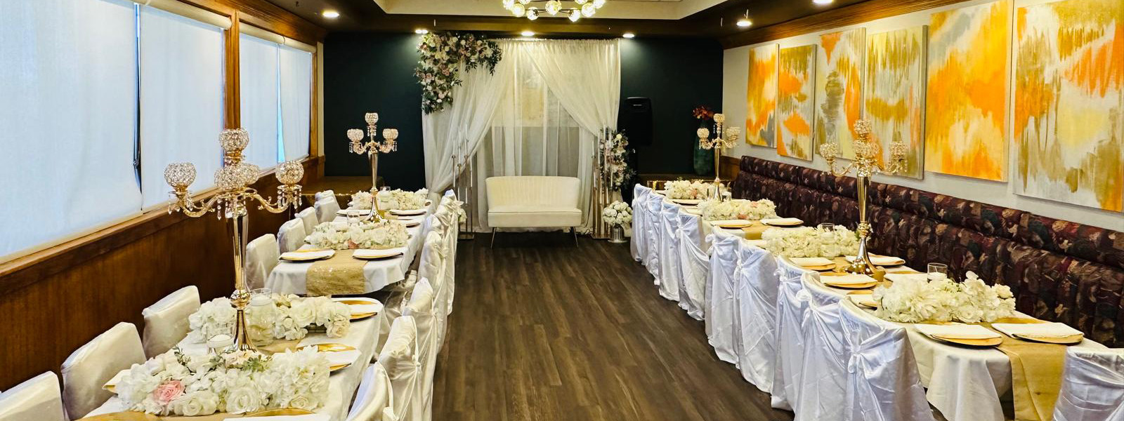  PARTY / MEETING ROOM AT BARLOW LOCATION 